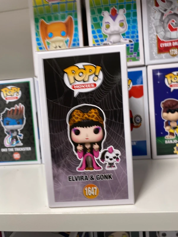 Funko POP! 1647 Elvira & Gonk 2