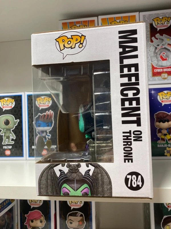 Funko POP! Disney Villains - Maleficent on Throne (Diamond SE) #784 4