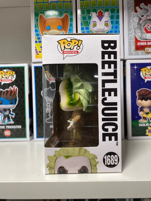 Funko POP! 1689 BeetleJuice 4